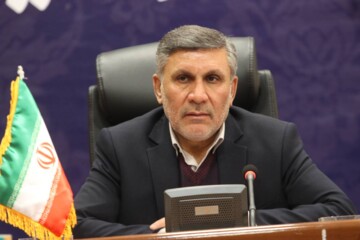 حَسنی نشان داد در قدرت بودن نافی با مردم بودن نیست