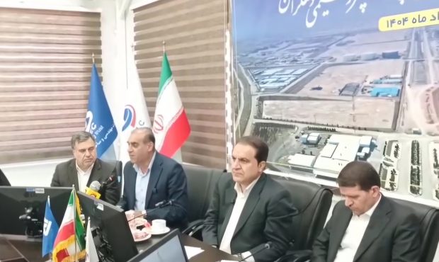 قطعا پتروشیمی دهلران ساخته می شود/خوراک از کره مریخ هم بوده باید تامین شود/آقای چراغی، دستخوش؛